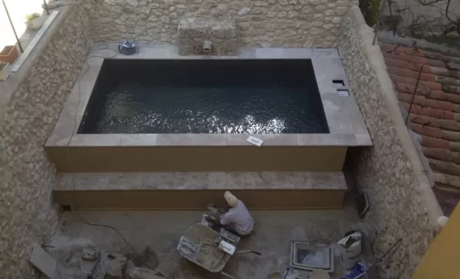 Création d’un bassin, Riez, Maçonnerie Da Silva Pedro