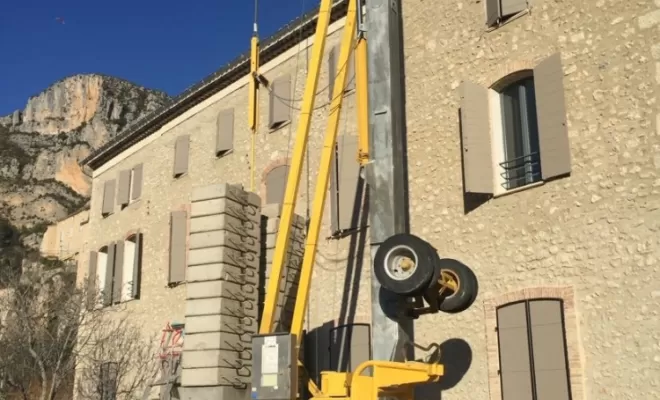 La grue ,Riez, Maçonnerie Da Silva Pedro